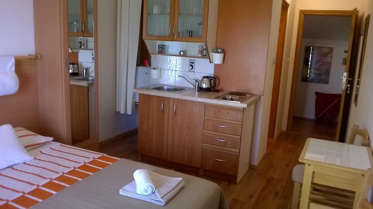 Studios Peric Ilha Ilha Sveti Stefan Exterior foto